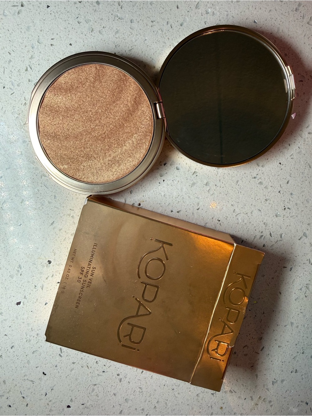 Kopari Radiant Highlight Compact in Shimmering Gold